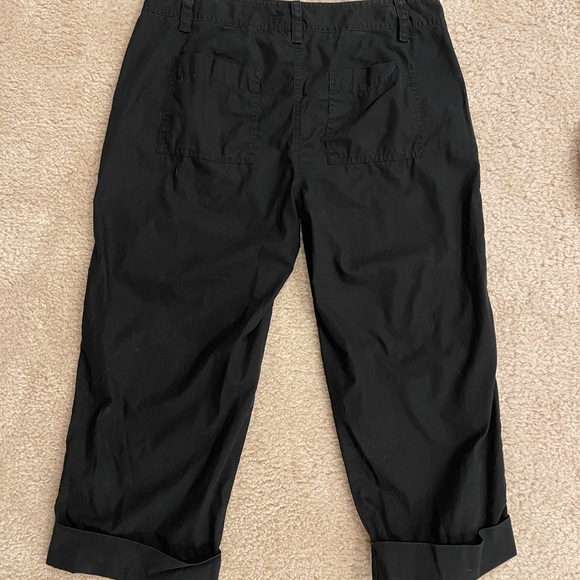 LOFT Black Original Capri Pants, Size 2 - Picture 3 of 3